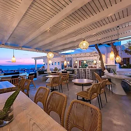 Отель Flaskos Luxury Mykonos Town