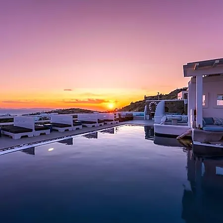 Отель Flaskos Luxury Mykonos Town