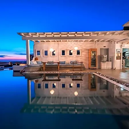 Отель Flaskos Luxury 4*